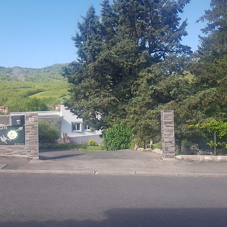Gite Aux Tourterelles Tournemire  Exterior foto
